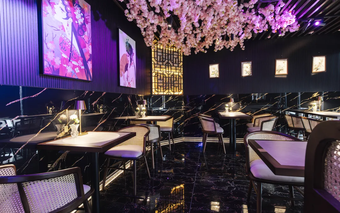 China Fusion — elegant dining room and signature dishes